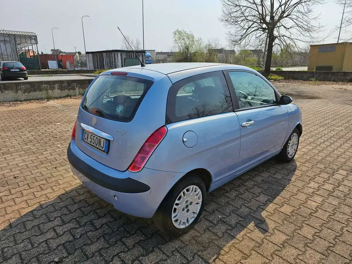 Usata Lancia Ypsilon 69 CV (50 kW) 2005 Other Utilitaria