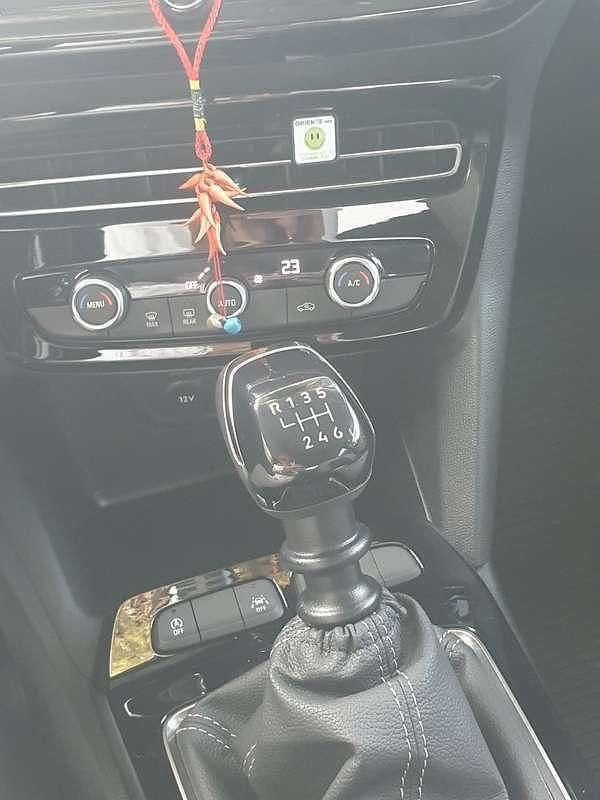 Usata Opel Mokka Edition 101 CV (74 kW) 2024 Nero SUV