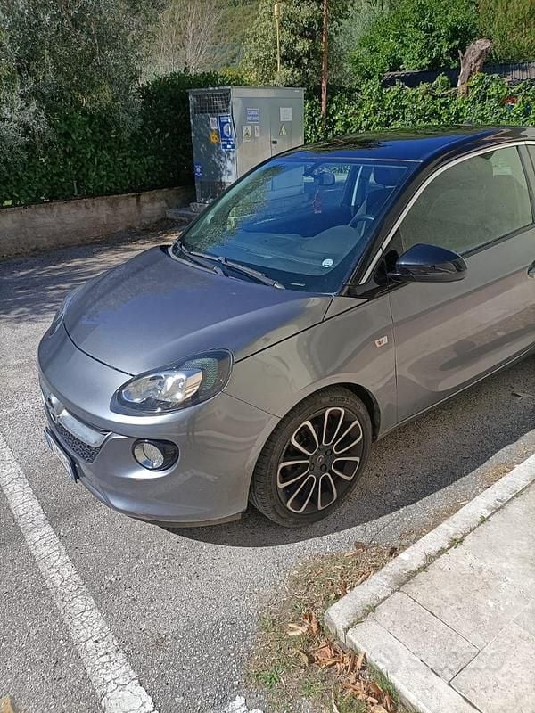 Grigio Usata 2019 Opel Adam Glam Due volumi | 7000 € (Buon prezzo) - Immagine 1/4
