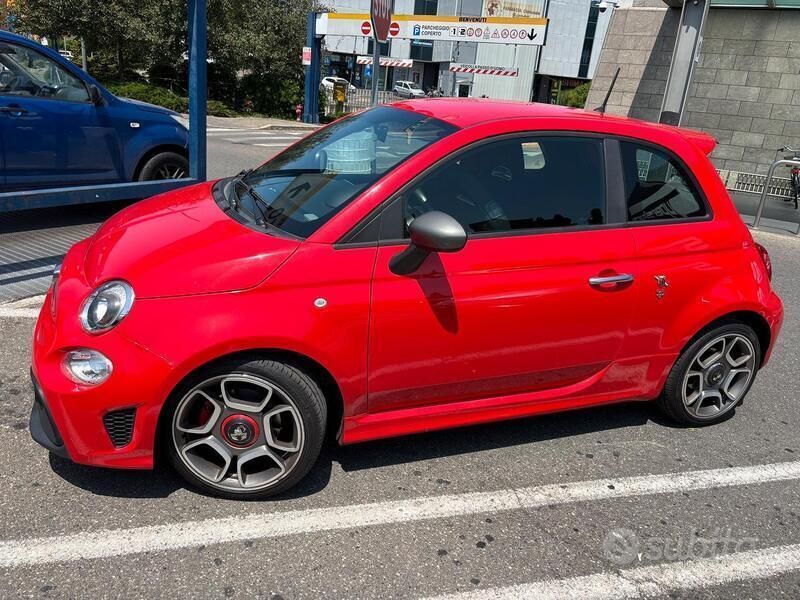 Usata Abarth 595 145 CV (106 kW) 2018 Rosso Utilitaria