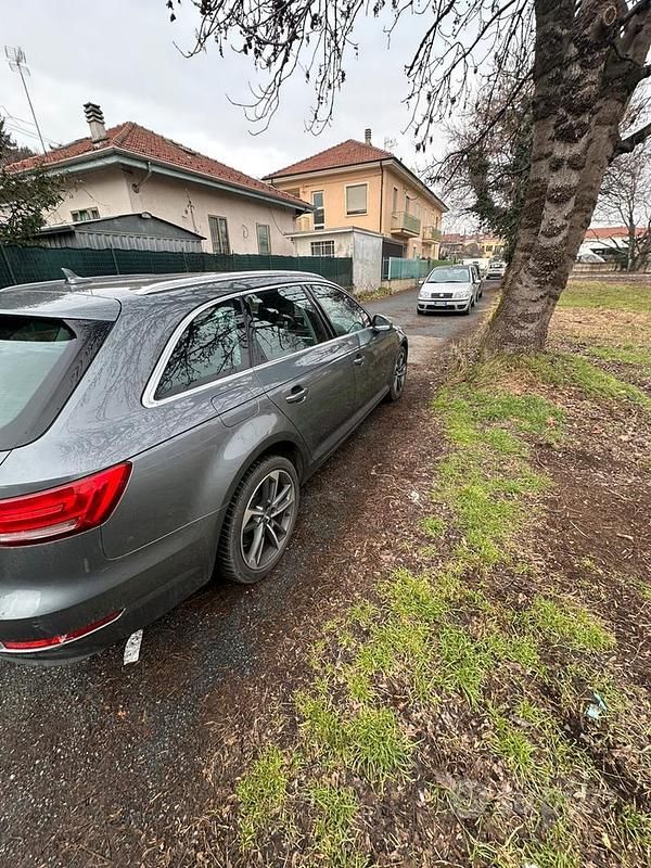 Usata Audi A4 190 CV (139 kW) 2017 Grigio Station wagon