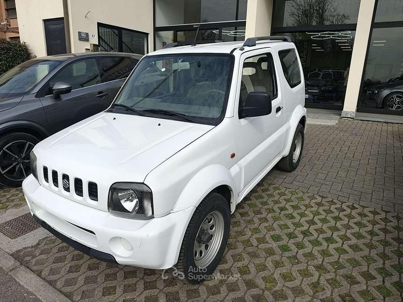 Usata Suzuki Jimny 80 CV (58 kW) 1998 Bianco SUV