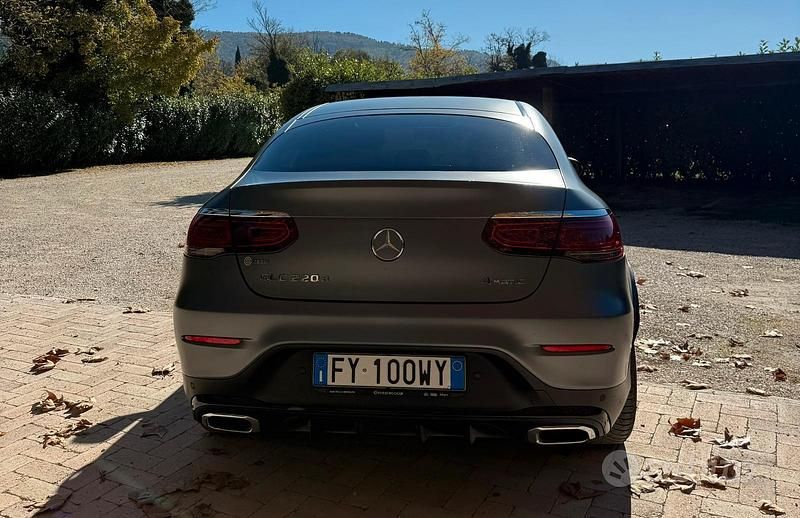 Begagnad Mercedes GLC220 Premium 194 HK (142 kW) 2019 Grå Sportkupé