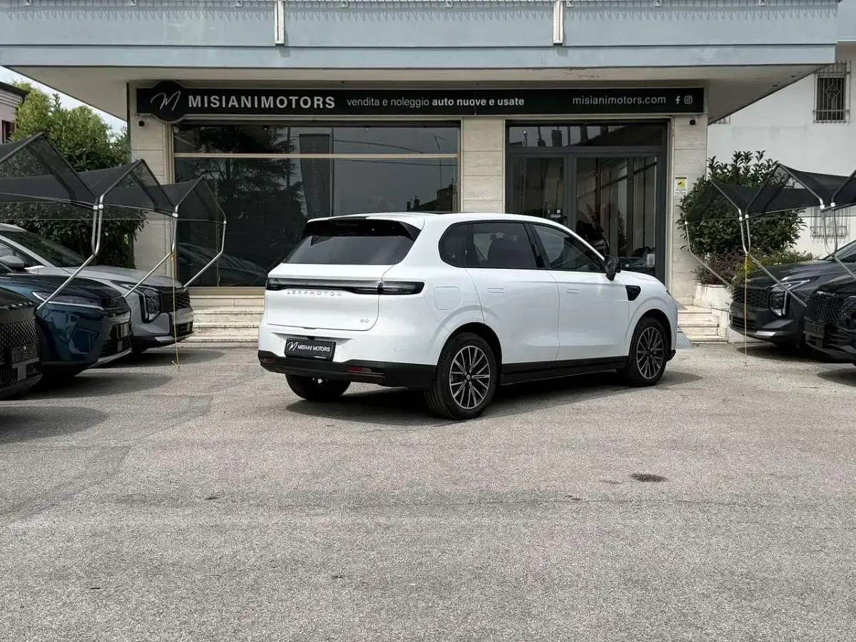 Nuova Leapmotor B10 218 CV (160 kW) 2026 Bianco SUV