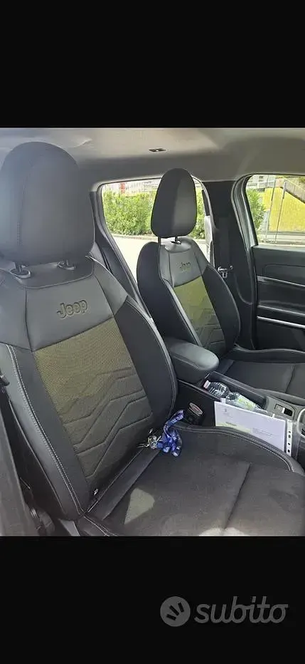 Usata Jeep Avenger Summit 101 CV (74 kW) 2023 Grigio SUV