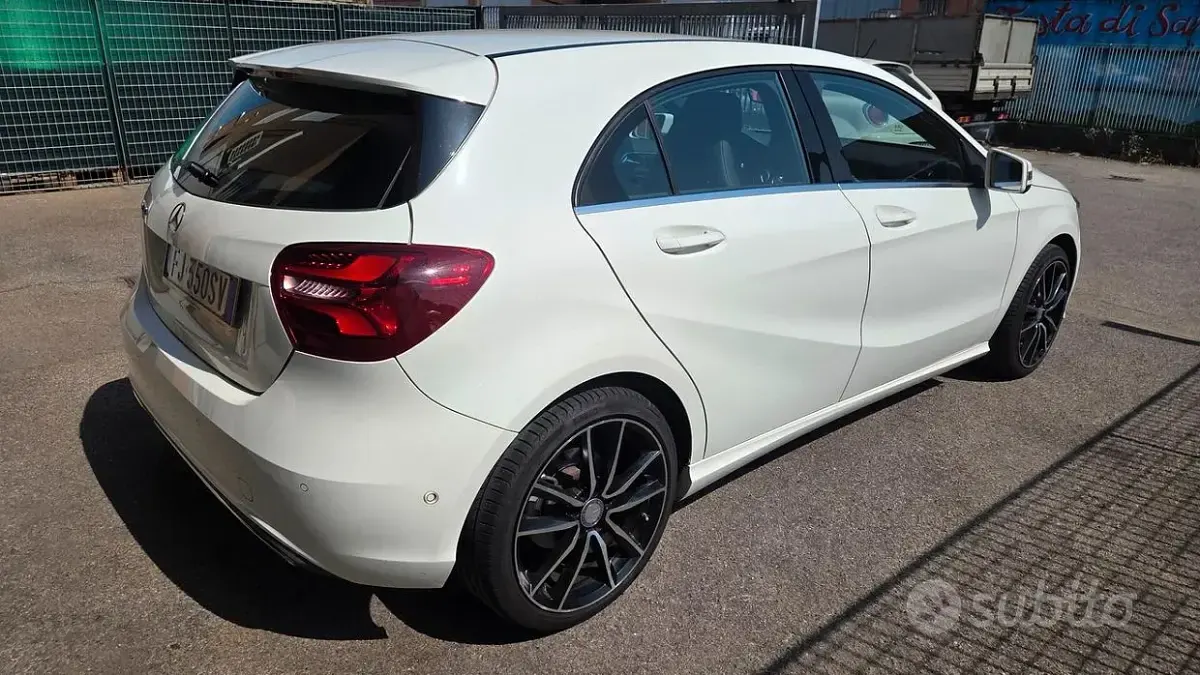 Usata Mercedes A200 Executive 156 CV (114 kW) 2016 Bianco Utilitaria