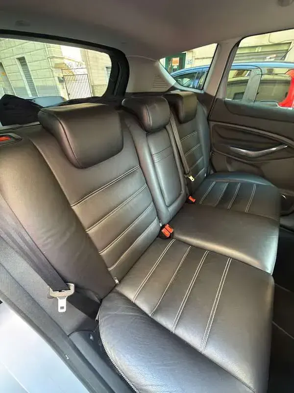 Usata Ford Kuga Titanium 163 CV (119 kW) 2012 Grigio SUV