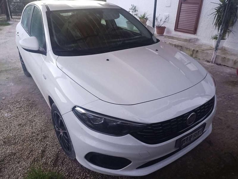 Usata Fiat Tipo Easy 95 CV (69 kW) 2019 Bianco Berlina