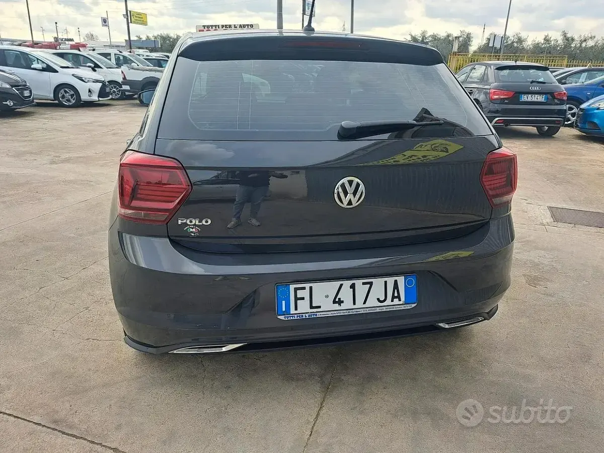 Usata VW Polo R-line 80 CV (58 kW) 2018 Grigio Berlina