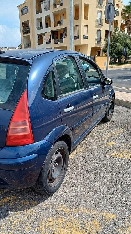 Usata Citroën C3 Exclusive 73 CV (53 kW) 2004 Blu Utilitaria