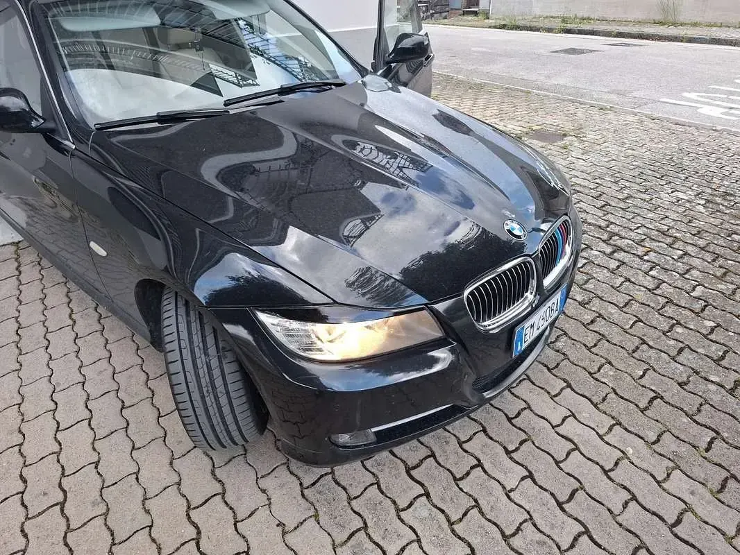 Usata BMW 118 143 CV (105 kW) 2012 Utilitaria