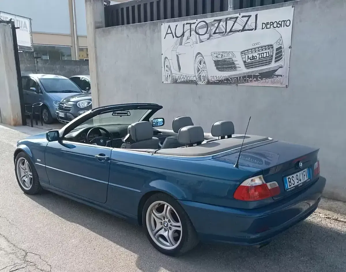 Usata BMW 320 169 CV (124 kW) 2001 Blu Cabrio