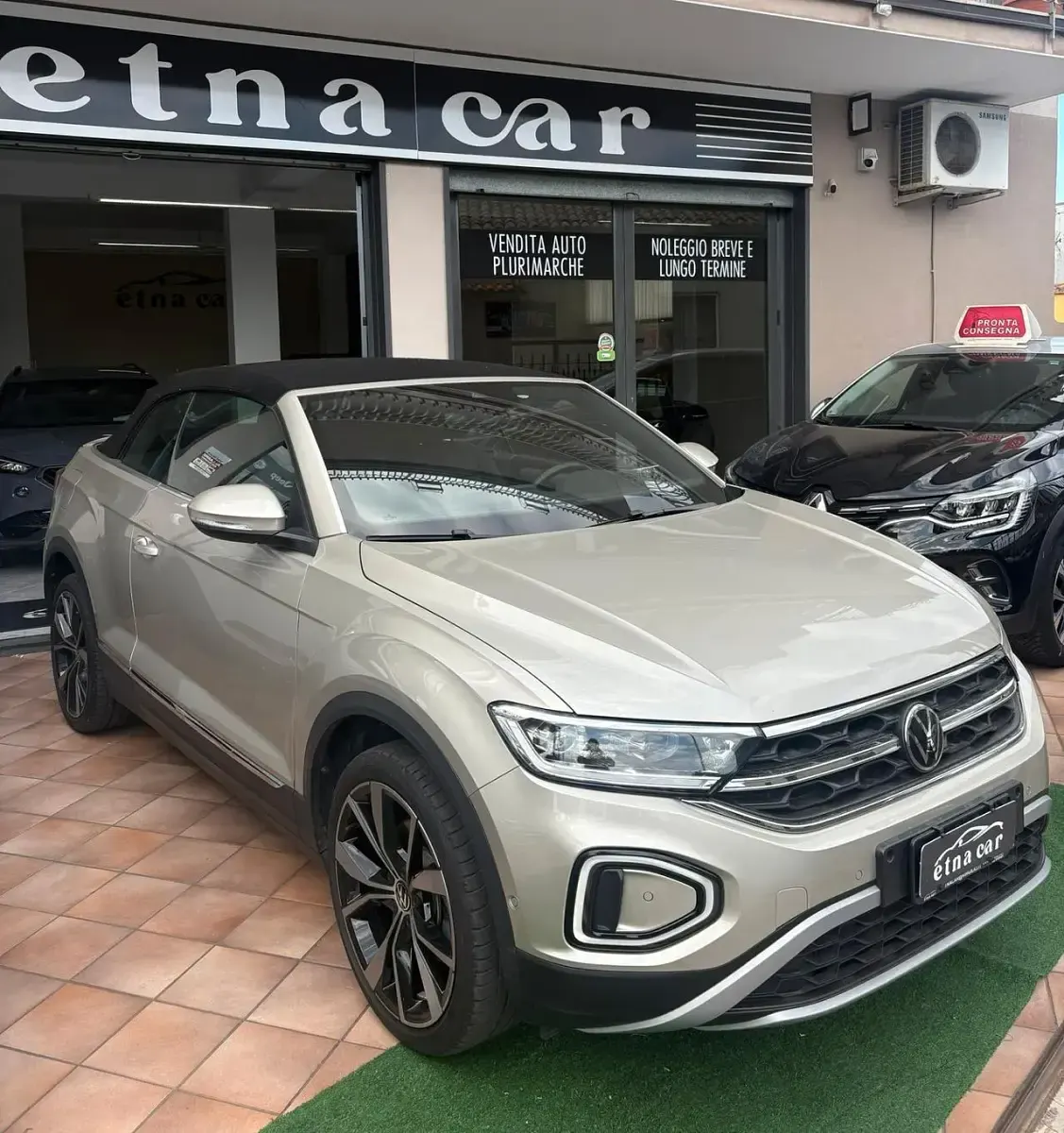 Usata VW T-Roc Cabriolet Style 150 CV (110 kW) 2024 Beige Cabrio