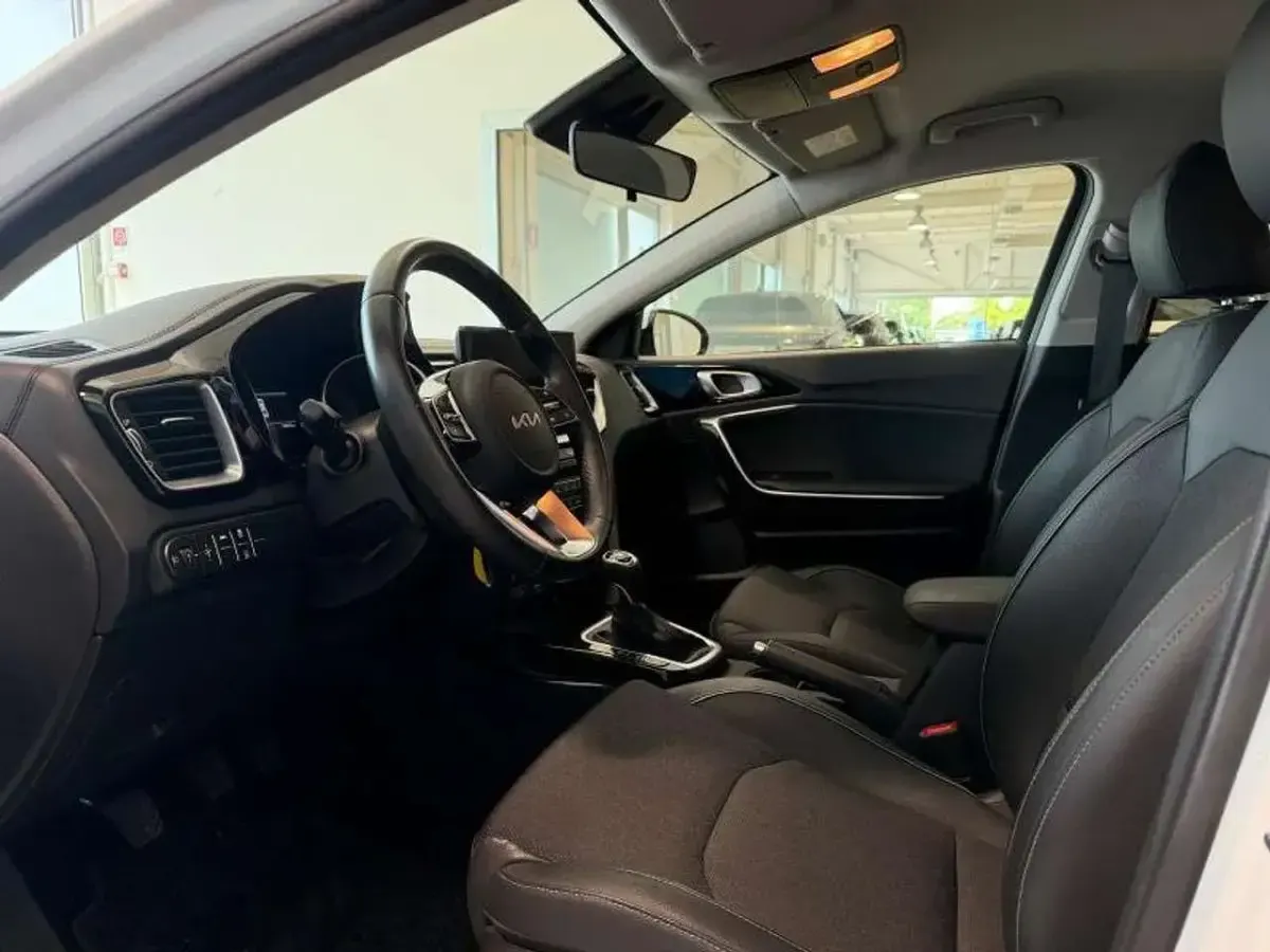 Usata Kia XCeed 136 CV (100 kW) 2022 White soul SUV