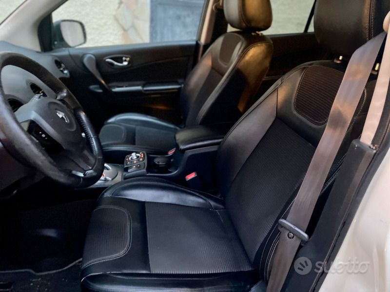 Usata Renault Koleos 175 CV (128 kW) 2011 Bianco SUV