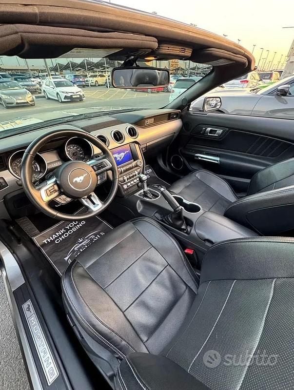 Usata Ford Mustang Premium 290 CV (213 kW) 2020 Cabrio