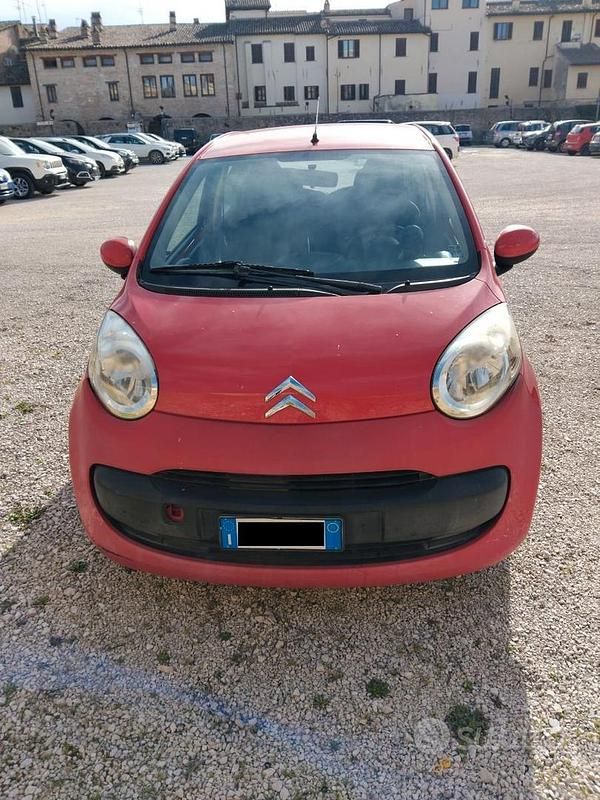Usata Citroën C1 68 CV (50 kW) 2005 Rosso Utilitaria