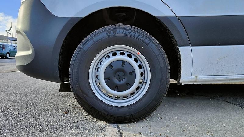 Nuova Mercedes E-Sprinter 66 kW (90 CV) 2025 Bianco Furgone