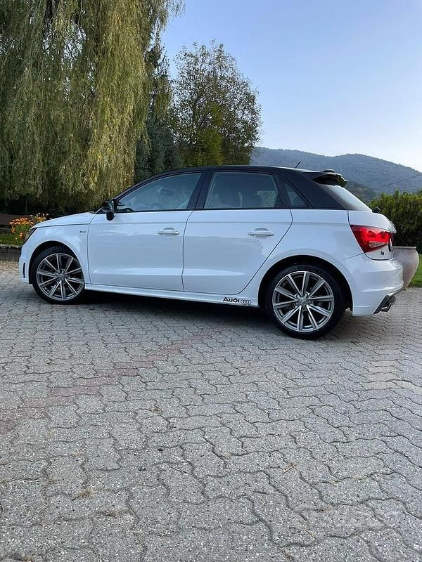 Usata Audi A1 Sportback 90 CV (66 kW) 2013 Bianco Utilitaria