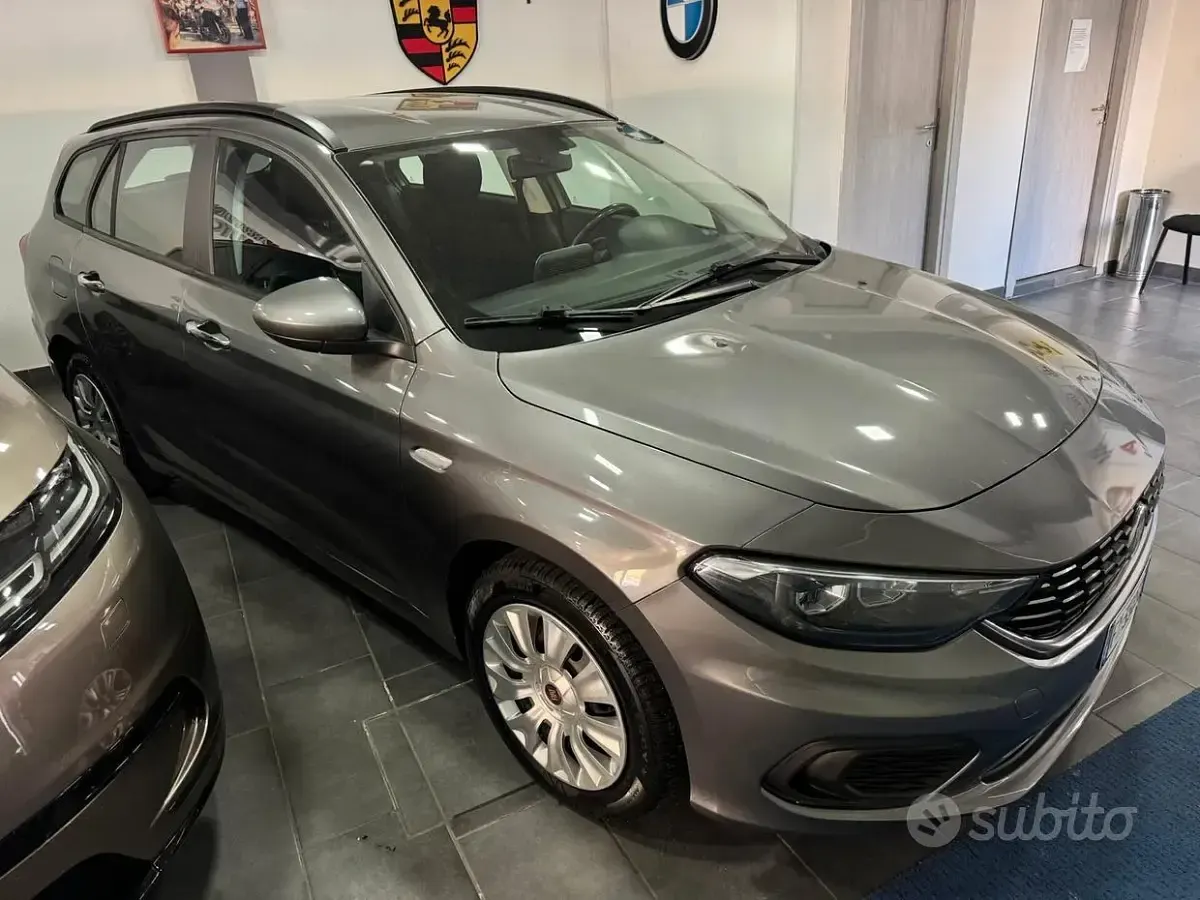 Usata Fiat Tipo Lounge 120 CV (88 kW) 2019 Grigio Station wagon