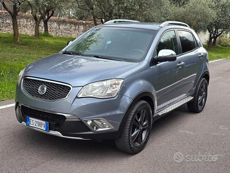 Usata Ssangyong (KGM) Korando 175 CV (128 kW) 2013 Grigio SUV
