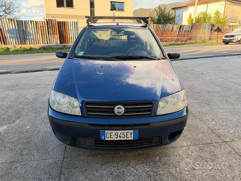Usata Fiat Punto Dynamic 59 CV (43 kW) 2004 Blu Utilitaria