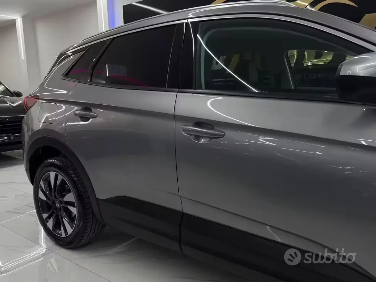 Usata Opel Grandland X Ultimate 120 CV (88 kW) 2018 Grigio SUV