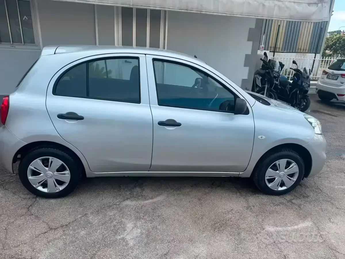 Usata Nissan Micra Comfort 80 CV (58 kW) 2017 Grigio Utilitaria
