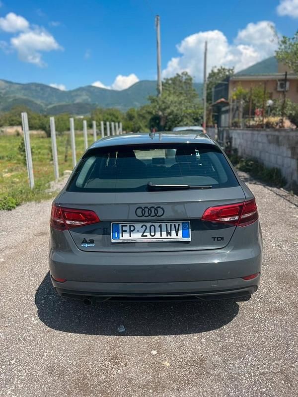 Usata Audi A3 Ambiente 116 CV (85 kW) 2018 Grigio Berlina