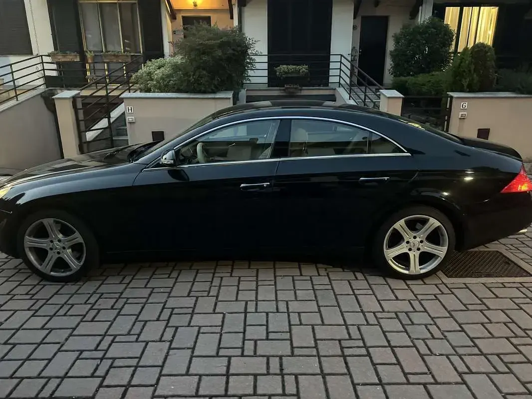 Usata Mercedes CLS350 272 CV (200 kW) 2005 Coupé