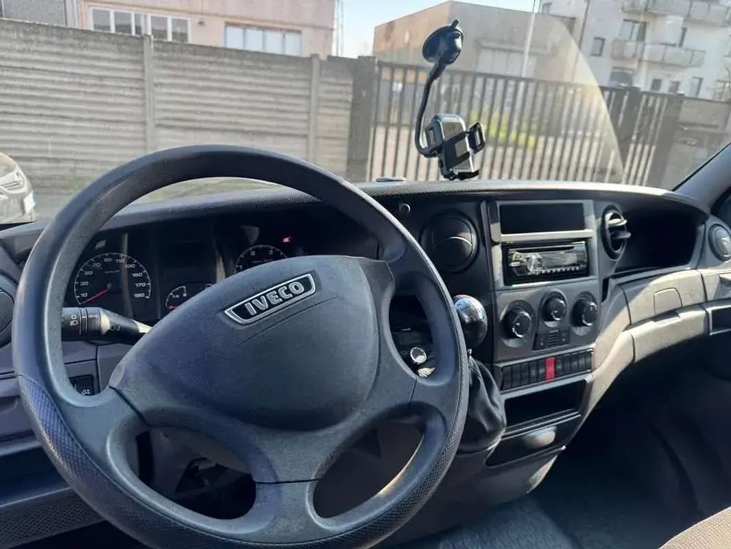 Usata Iveco Daily 145 CV (106 kW) 2014 Bianco Furgone