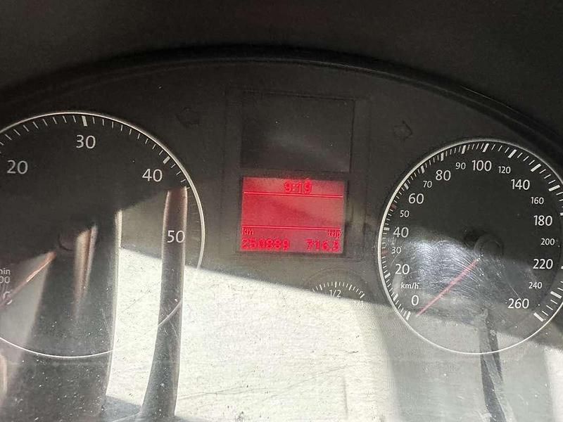 Usata VW Golf IV Comfortline 140 CV (102 kW) 2005 Berlina