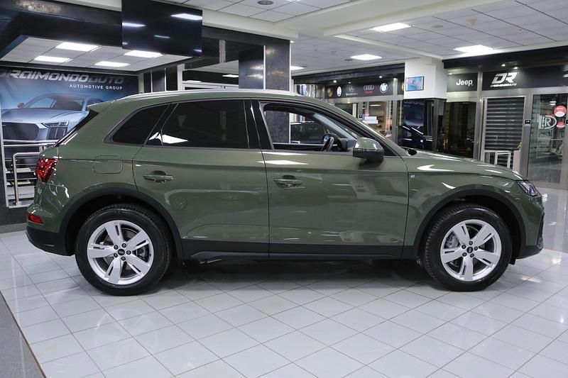 Usata Audi Q5 Business 204 CV (150 kW) 2024 Verde SUV