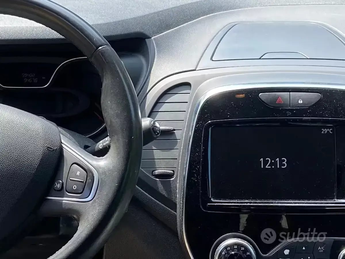 Usata Renault Captur 120 CV (88 kW) 2019 Grigio SUV
