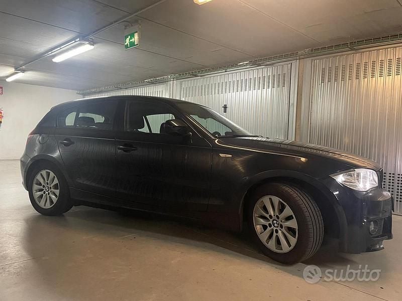 Usata BMW 118 M Sport 143 CV (105 kW) 2010 Nero Utilitaria