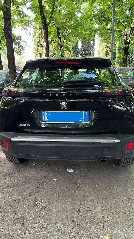 Usata Peugeot 2008 Active 102 CV (75 kW) 2023 Nero SUV
