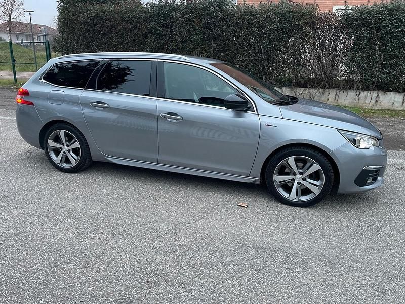 Usata Peugeot 308 SW GT-line 131 CV (96 kW) 2019 Grigio Station wagon