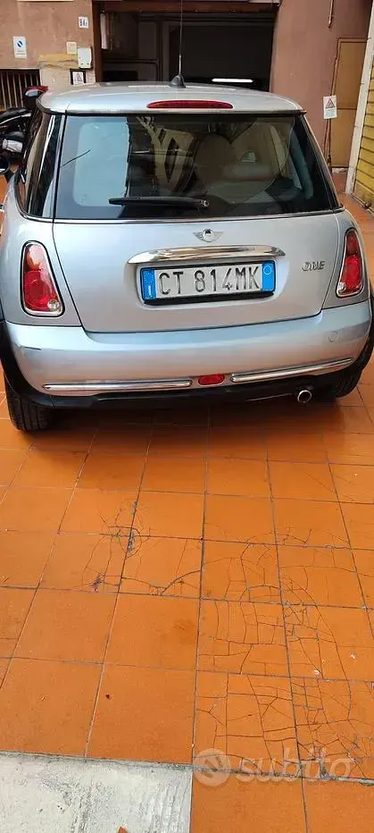 Usata Mini ONE 90 CV (66 kW) 2005 Grigio Utilitaria