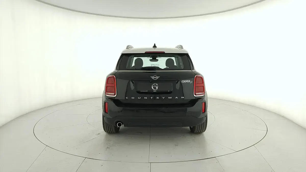 Begagnad Mini Cooper D Countryman Classic 150 HK (110 kW) 2023 Svart SUV
