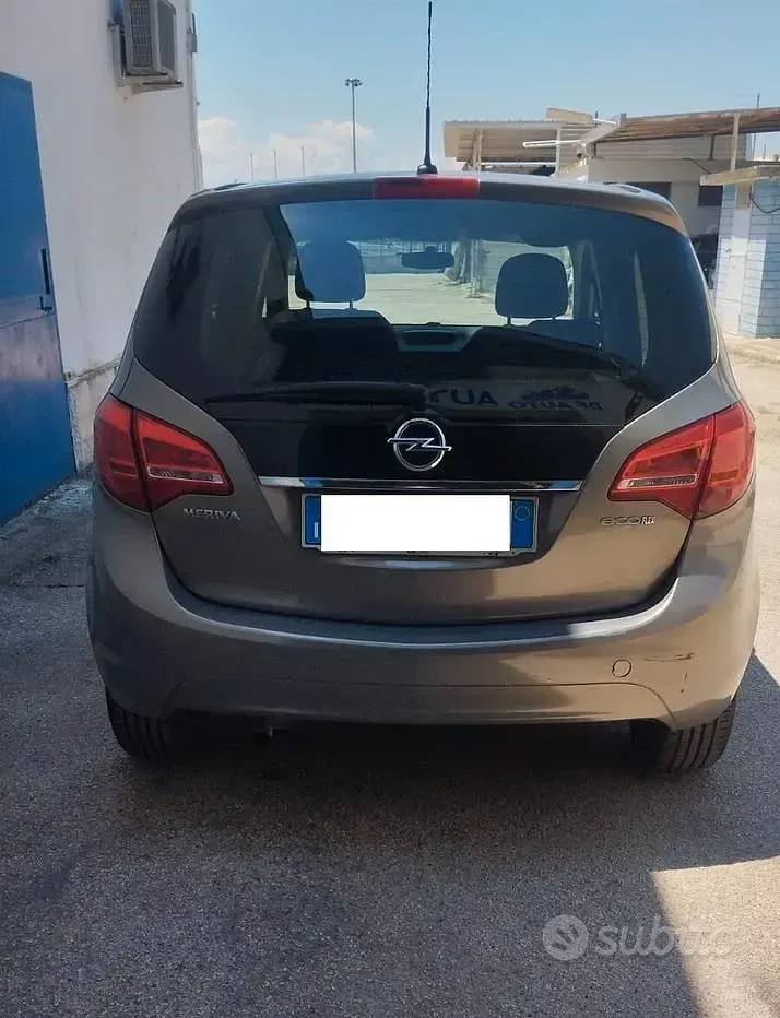 Usata Opel Meriva 95 CV (69 kW) 2011 Grigio Monovolume