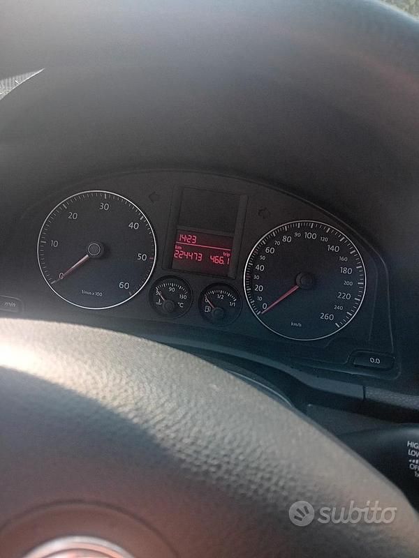 Usata VW Golf VI 105 CV (77 kW) 2009 Grigio Utilitaria