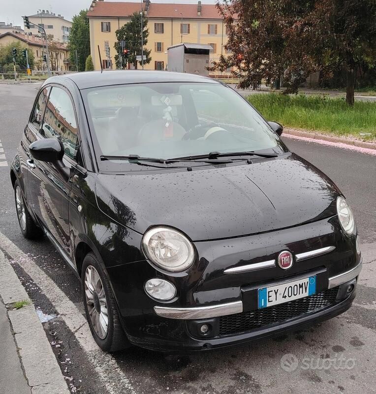 Nero Usata 2015 Fiat 500 Due volumi | 5950 € (Ottimo prezzo) - Immagine 1/4