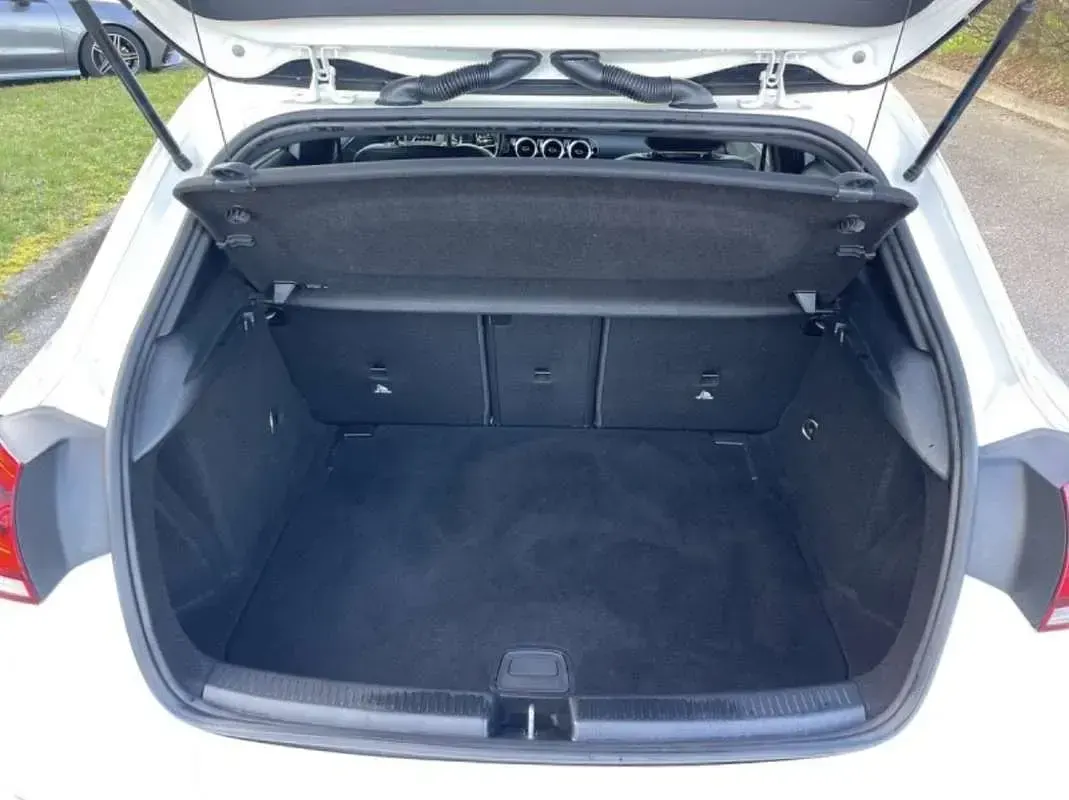 Usata Mercedes A180 116 CV (85 kW) 2019 Bianco Berlina