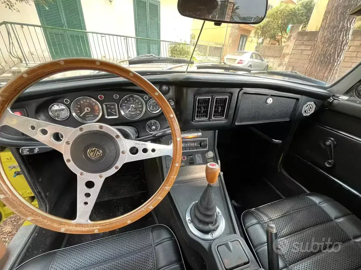 Usata MG B 95 CV (69 kW) 1970 Verde Cabrio