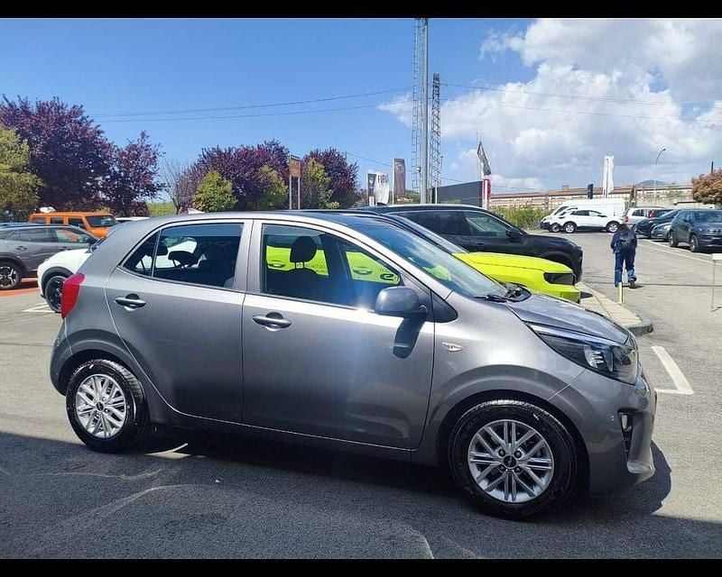 Usata Kia Picanto Urban 65 CV (47 kW) 2023 Grigio Utilitaria