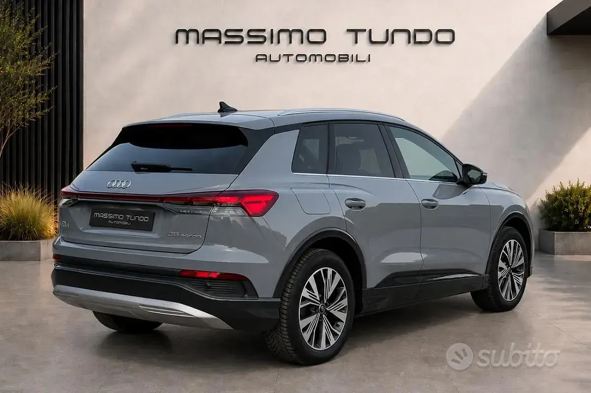 Usata Audi Q4 e-tron Advanced 125 kW (170 CV) 2022 Grigio SUV