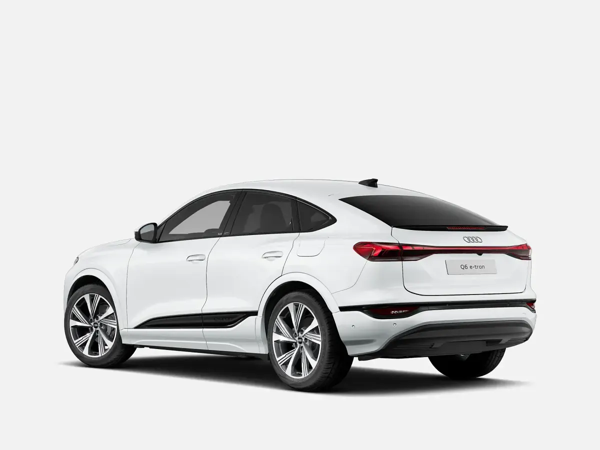 Nuova Audi Q6 Sportback e-tron Advanced 119 kW (163 CV) 2026 Bianco ghiaccio metallizzato SUV