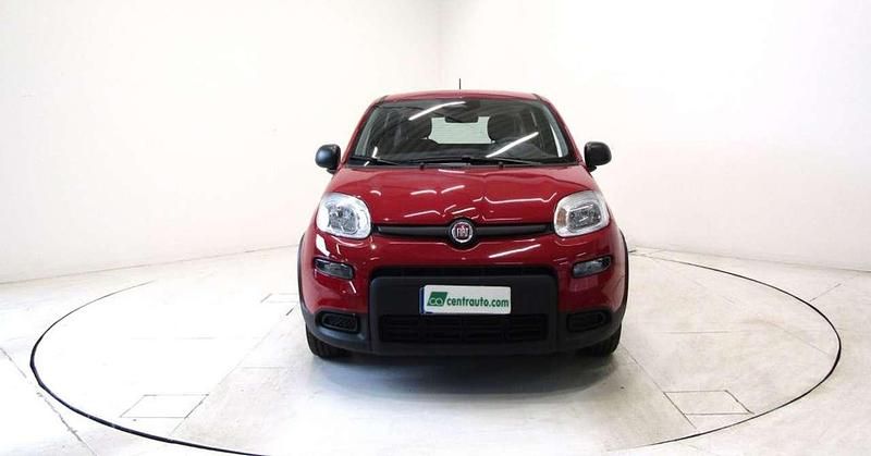 Usata Fiat Panda 69 CV (50 kW) 2024 Rosso Utilitaria
