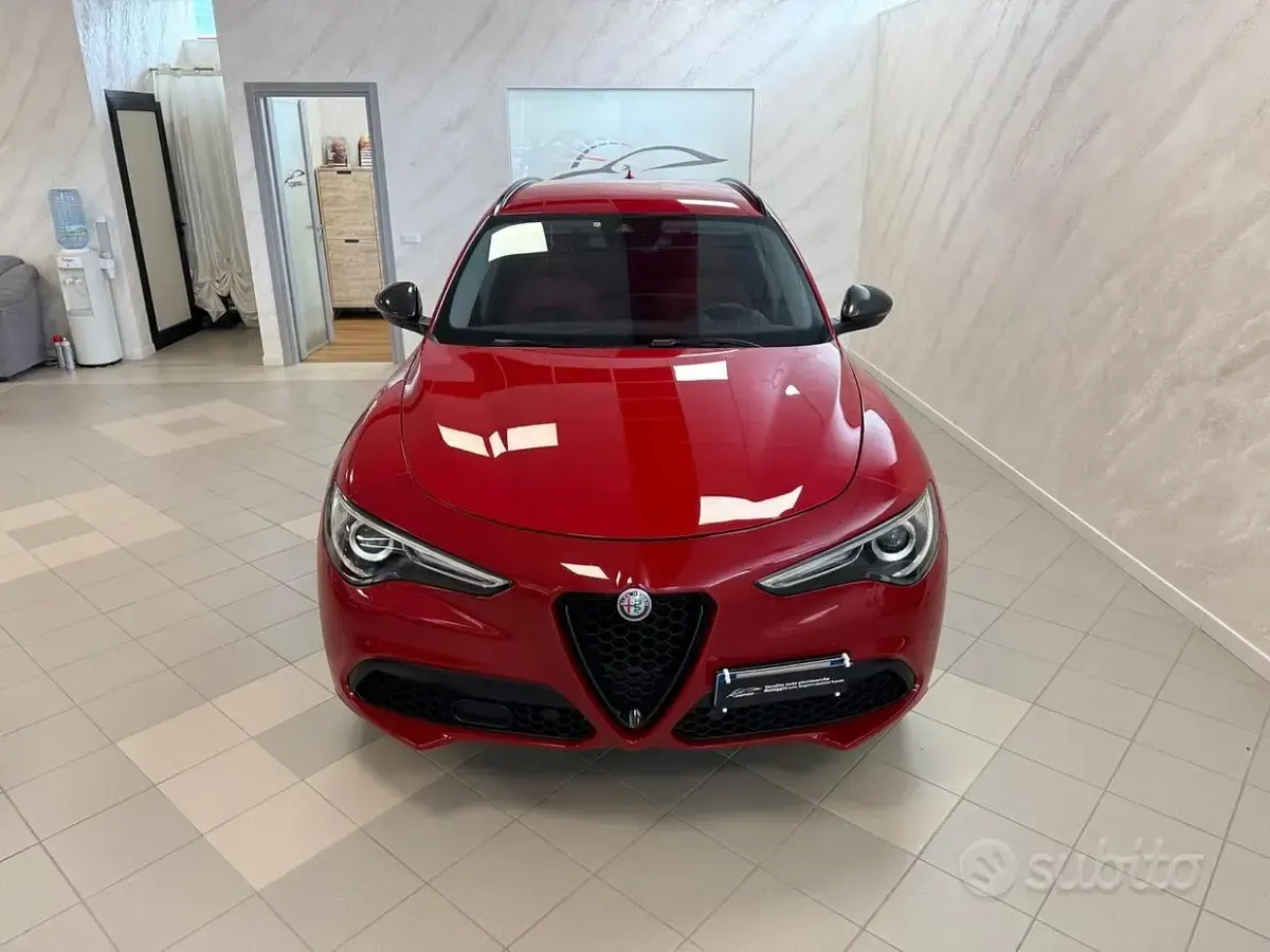 Usata Alfa Romeo Stelvio Tech Edition 190 CV (139 kW) 2019 Rosso SUV