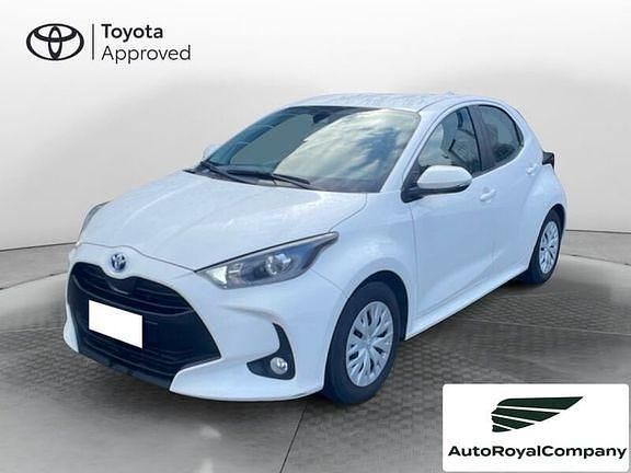 Usata Toyota Yaris Hybrid Active 2022 Bianco Berlina